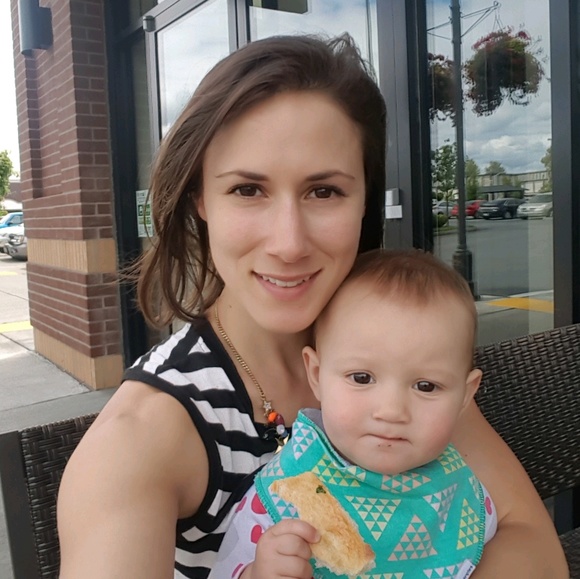 Meet your Posher, Liz - Picture 1 of 1